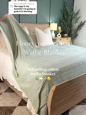Replying to @TkReed91 it truly is sooo beautiful!! Sage & canyon clay are my favorite colors but I want them all. The most beautiful 100% cotton blanket. Love how lightweight they are and I love how it gives a layered look to my bed and is snag resistant. #cottonblanket #affordablebedding #beddingdecor #blanket #sagegreen 