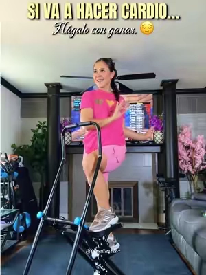 El mejor cardio es el que disfruta hacer. 💃🔥 Muévase con ganas, disfrute el proceso y la constancia hará el resto. 🤍  #stairstepper #cardio #sports #legday #Fitness 