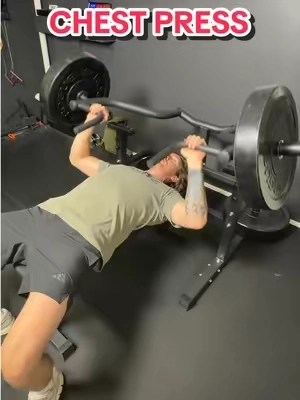 Check out this plate loaded chest press machine! #benchpress #chestpress #workout 