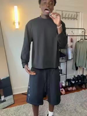 #longsleeve #fashioninspo #outfitinspo #chillfit 