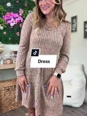 The perfect dress for fall pictures or any event! It’s so soft and great quality! @WIHOLL FASHION 