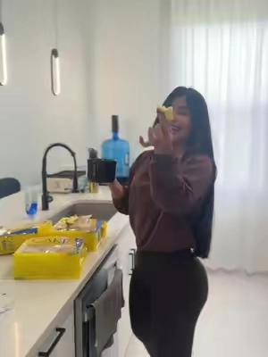 #TikTokShop #TikTokMadeMeBuyIt #AsianSnacks #EggTarts #dessertlover 
