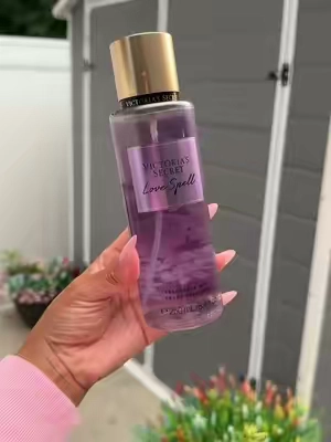 #vspartner #victoriassecret #lovespell #victoriassecretbodymist 