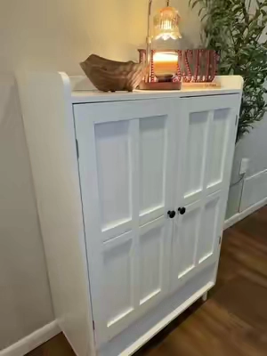 Para mantener los zapatos ordenados y a la mano este mueble es el indicado #zapatera #recibidor #mueblesmodernos #zapatosordenados #muebleparazapatos 