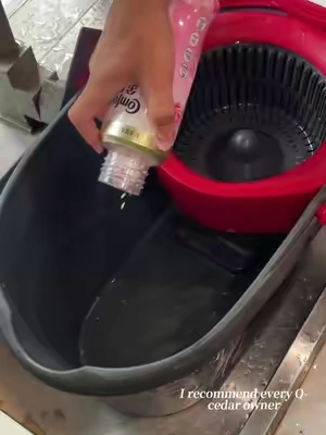 #CleanTok #scrubbing #ocedarmop