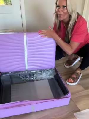 Blown away at the quality, price, cuteness and all this luggage set does😱🙌#luggage #travel #packing #traveltok #tiktokshopcreatorpicks 
