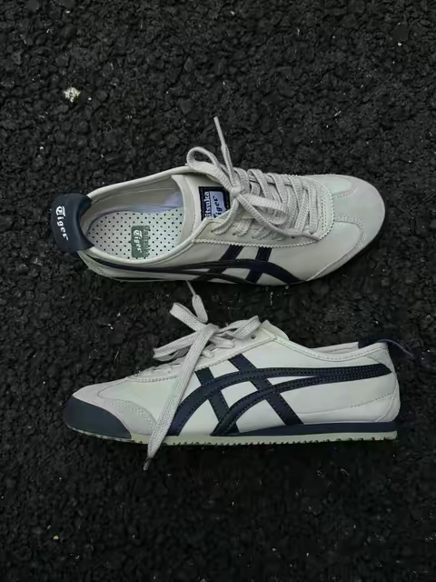 Onitsuka Tiger Mexico 66 ‘Birch Peacoat’ so good#flykicks #ttsneakerweek #tiktokshopsummersale #fyp #tiger