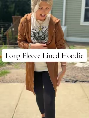 Legging season is almost here and this hoodie is perfect 🙌🏻🍂  @Zeagoo  #fleecehoodie #fleecesweatshirt #longhoodie #hoodie #fallfashion 
