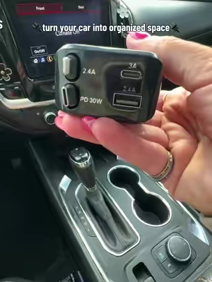 Simple fix to being organized in your car🖤#car #caraccessories #phone #charger #tiktokshopcreatorpicks 