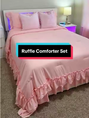 The most stunning comforter set!! 💖 #comforter #comforterset #girlsbedroomideas #bedding #beddinginspo 