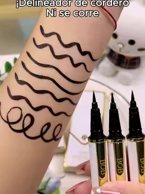 ¡Delineador de cordero: el que no se mueve ni con agua! #tiktokshop#fyp  #beauty  #Maquillaje #SohoChic