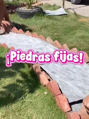 🌱 Dale un nuevo estilo a tu jardín con STRONG MULCH GLUE de Archi Republic. Mantén piedras y coberturas en su lugar con una solución resistente, transpirable y segura para mascotas. 🏡✨#MulchGlue#PiedrasDeJardin#JardinBonito#DecoracionExterior#PaisajismoDIY 