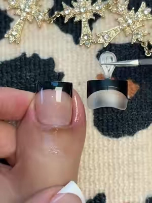 Level‑up your toes with sleek black press‑ons✨ ym #fyp #pressonnails #nail #toenail #viral 