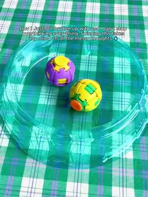 It's pocket-sized magic. Grab this colorful dopamine spinner from the yellow basket right now! 👇🛒#fidgetspinner #focusgames #adhdawareness #braingames #screentime 