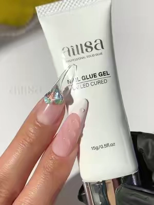 This glue came with MULTIPLE side hustles 😭💅#diynailsathome #easynails #fypage #nailglue #uvnails 