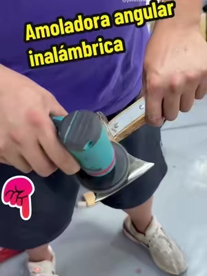 Es la amoladora angular inalámbrica más portátil que he usado jamás. #MiniCordlessAngleGrinder #cordlessanglegrinder #anglegrinder #TikTokHolidayHaul #tool 