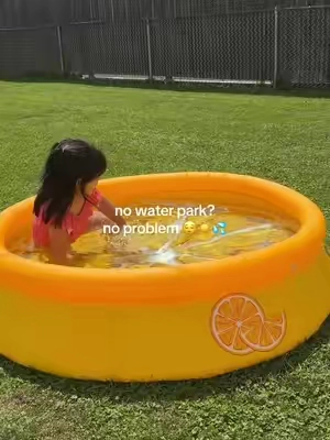 should have bought this weeks ago 😭 #inflateablepool #toddlerentertainment #pool #summermusthaves #backyardupgrade 