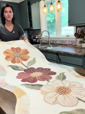 #modernhome #runnerrug #washablerugs #floralrugs #softcolorhome