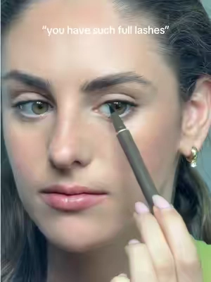 nobody talks about this lash hack #lashtutorial #eyelashextensions #makeuphacks #liquideyeliner #fyp   