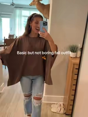 Fall outfits can be cute and simple 🤩 this top makes it so fun!!