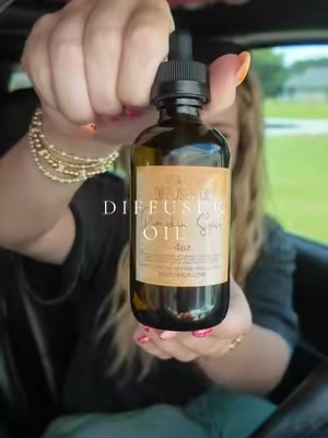 smells SO GOOD #diffuseroil #CleanTok #cleaninghacks 