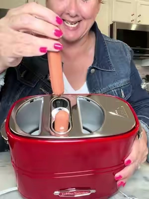 Bring retro diner vibes to your kitchen with this Nostalgia Pop-Up Hot Dog Toaster! It toasts your buns while heating your hot dogs at the same time, making quick lunches, game days, and family dinners fast, easy, and fun. #KitchenGadgets #HotDogToaster #tiktokshopcreatorpicks  #summerwins  #SummerVibes 