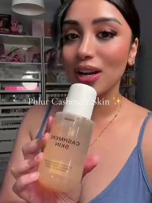 Fragrance of the day @Phlur Fragrances #phlurcashmereskin #phlurfragrances #tiktokmademebuyit #fragrancetok 