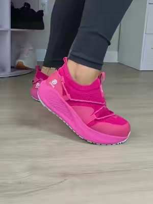 #womenshoes  #workshoes  #safetyshoes  #nonslipshoes  #tiktokshopcreatorpicks 
