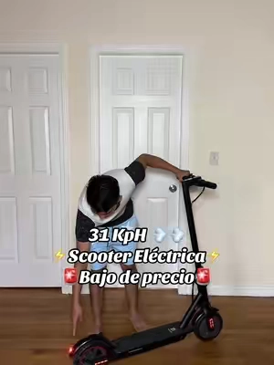 Scooter eléctrica ⚡️ corre a 31 kph y es recargable y fácil de doblar 👌 te dejo el enlace en el carrito naranja 🛴👇🏻#scootereletrica #patinetaelectrica #scooter #scooters #patineta 