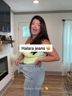 The stretchiest jeans!! #womensjeans #stretchyjeans #halara #halarajeans #widelegjeans 