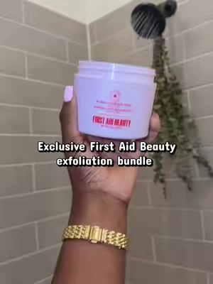 Smooth skin start with physical and chemical exfoliation! #ingrown #firstaidbeauty #exfoliation 