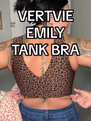 And that back! 🤩 no hooks, no wires, just smooth perfection 🙌 #vertvie #jellybra #wirelessbra #seamlessbra #plussizebra 