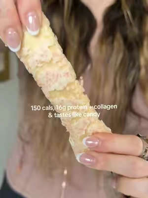 built sour protein puffs are SO good!! #protein #proteinbar #proteinbars #sourcandy #TikTokshopbacktoschool 