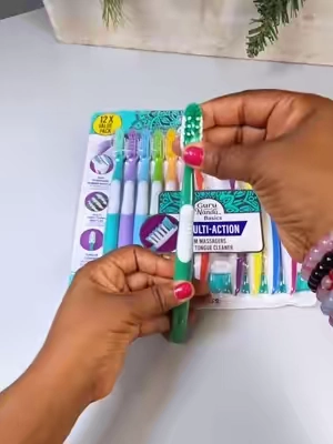 #dentalcare #dental #dentalhealth #haitiantiktok #toothbrush @GuruNanda LLC 