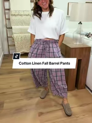 Such a comfy and CUTE option for fall! 🍂 I’m 5’2” 127 in a Small #barrelpants #widelegpants #falloutfits #modestfashion #cottonpants @UEU 