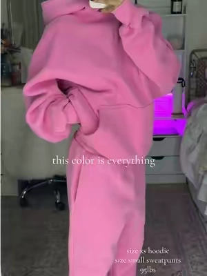 it’s the sorbet color! love all their sets 💗✨ #comfrt #sweatset #loungewear #backtoschool #tiktokshopcreatorpicks 