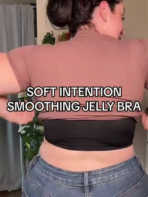 This jelly bra is so flattering 🔥 and smoothing! #jellybra #softintention #tiktokshopcreatorpicks #plussizefashion #bra  