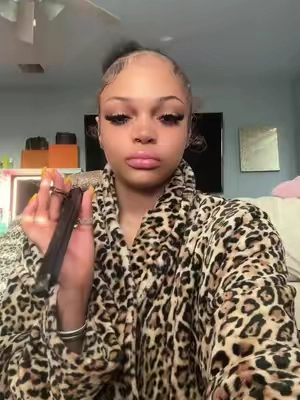 7670710633272331533
