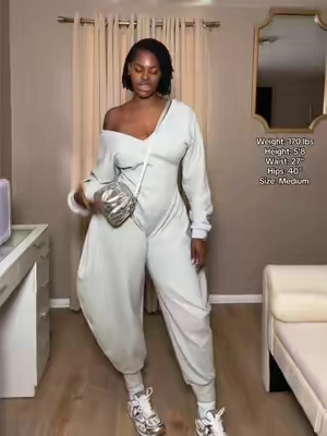 Throw this on, add heels or sneakers, and you look effortlessly put together. 🤍 #quietluxury #loungewear #fallfashion #tiktokshopfinds #effortlessstyle 