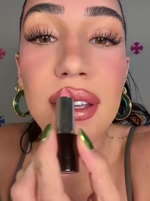 My new favorite. Hands down. #shimmerlipstick 