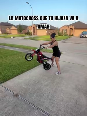 ¡Dale a tus pequeños la adrenalina y la aventura que siempre soñaron! 🏍️💨 Esta moto de motocross para niños está diseñada pensando en la seguridad de los futuros campeones, con limitador de velocidad, frenos de respuesta rápida y una estructura súper resistente. Perfecta para que comiencen a explorar el mundo sobre dos ruedas, desarrollen el equilibrio y disfruten al máximo al aire libre. ¡Un regalo inolvidable lleno de diversión! #tiktokshopsummersale #kidsmotocross #dirtbikekids #outdoorfun #kidssports