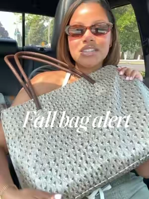 The perfect everyday tote 🤎🍂 #tote #totebag #workbag #schoolbag #shoulderbag 