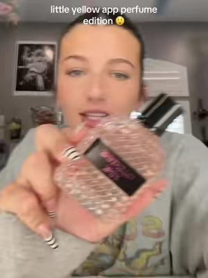Literally toooo good and yes it lasts!! #perfume #fragrance #perfumetiktok #candy 