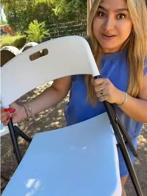 Yo si aprovecho que están en oferta las silla para fiesta #party #chairs #sillas #tiktokshopcreatorpicks #dealsforyoudays 