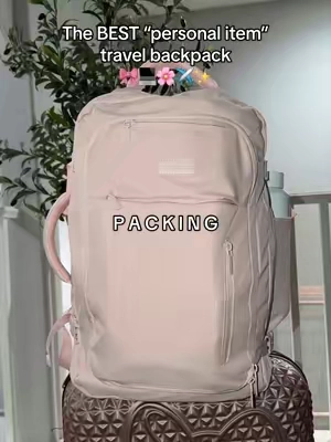 Fits under most airplane seats 💺 ✈️ The perfect travel backpack🤩 Fits so much! #lovevook #travelbackpack #personalitembag #travelessentials #SuperBrandDay 