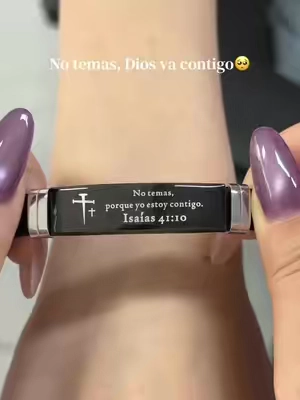 Es una pulsera que te cuida 🥹🤍#pulsera #christiantiktok #catolicos #dios#giftideas  w