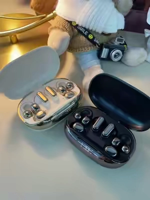 4 earbuds in ONE case... and it even charges your phone. Didn't expect that, right? 👀 #earbuds #wirelessearbuds #TechGadgets #tiktokmademebuyit #gadgets