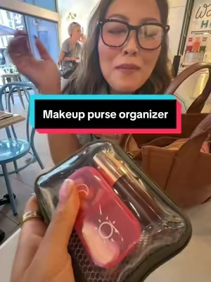 #purseorganization #makeuporganization #momessentials 