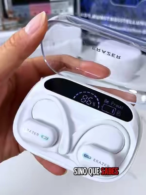 ¿Te imaginas tener earbuds y power bank en uno? 😳🎧🔋 Ideal para cuando sales, viajas o simplemente no quieres cargar con tantos gadgets. #earbuds #wirelessearbuds #powerbank #portablecharger #TechGadgets #traveltech #tiktokshopbacktoschool 