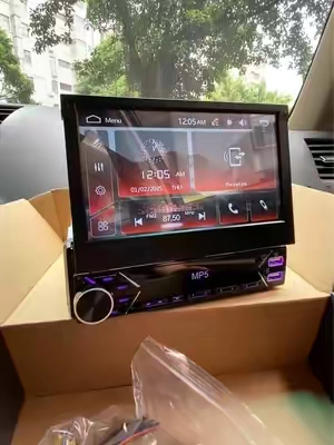 Ayuda a tu viejo compañero a cambiar el estéreo. 🚗🎶✨#stereo #carstereo #caraccessories #caraudio #dealsforyoudays